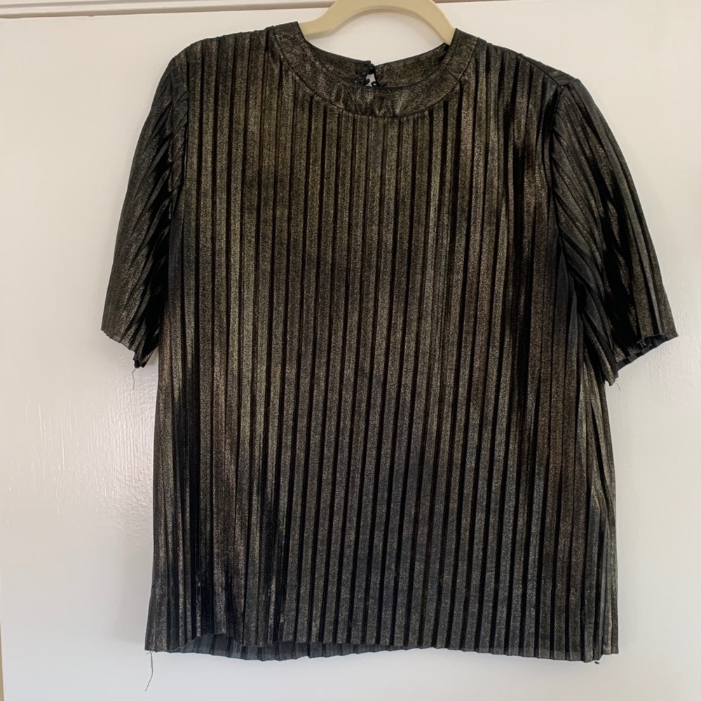 Cropped shiny t shirt